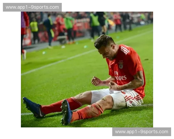 本菲卡年轻防线经受考验 客场作战保持低失误率成亮点